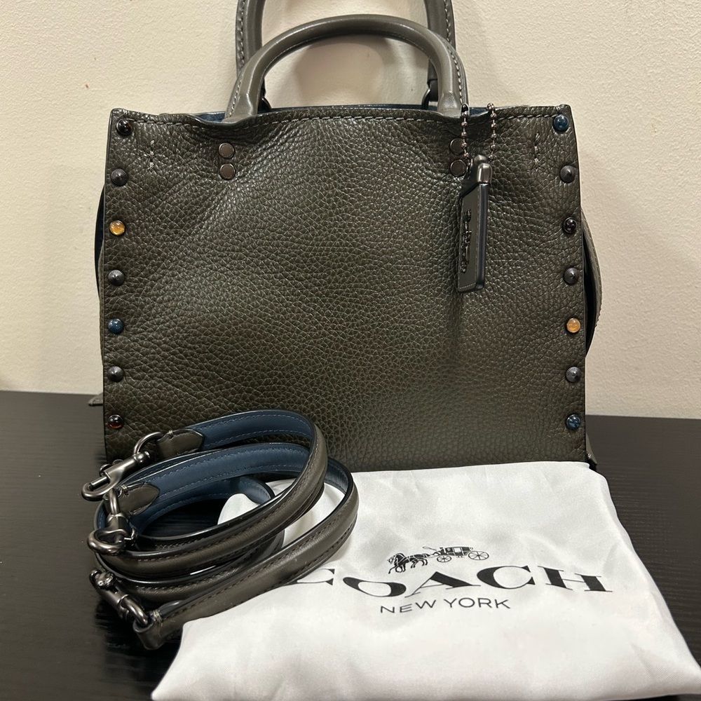 Coach || Rogue 25 with Rivets